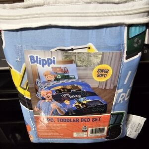 Blue Toddler Bed Set